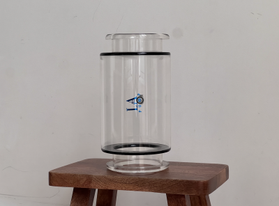 Two stage double ended cylinder